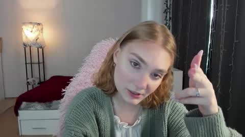 Snapshot of betty_witchy chatting on 16, 9, 2025 Dory make me happier online show from 16, 9, 2025