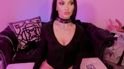 NatashaxoBangs online show from 24, 2, 2025