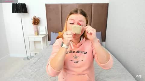 Snapshot of bettyurbane chatting on 30, 9, 2025 Mila Sweet online show from 30, 9, 2025