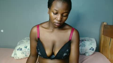 Snapshot of beverly_bay chatting on 30, 5, 2026 beverly online show from 30, 5, 2026