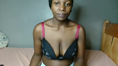 Snapshot of beverly_bay chatting on 31, 5, 2026 beverly online show from 31, 5, 2026