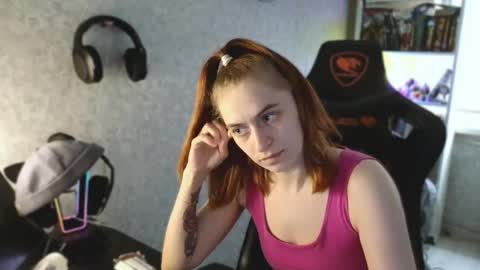 beverly_yay online show from 28, 4, 2026