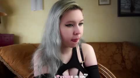 Snapshot of bezuya chatting on 12, 7, 2026 Eliz online show from 12, 7, 2026