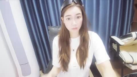 Snapshot of bhlinxuemei chatting on 7, 7, 2026 bhlinxuemei online show from 7, 7, 2026