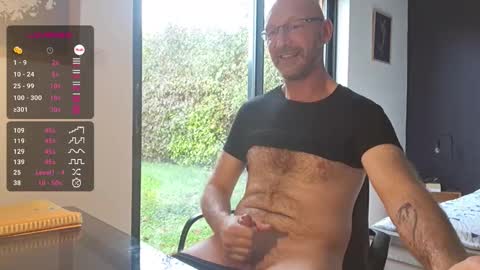 Snapshot of bi_french69 chatting on 7, 11, 2025 My name is David and if you like public exhibitions you wont be disappointed with me LoL - My favorite vibes is 44 online show from 7, 11, 2025