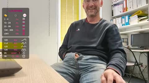 Snapshot of bi_french69 chatting on 25, 11, 2025 My name is David and if you like public exhibitions you wont be disappointed with me LoL - My favorite vibes is 44 online show from 25, 11, 2025