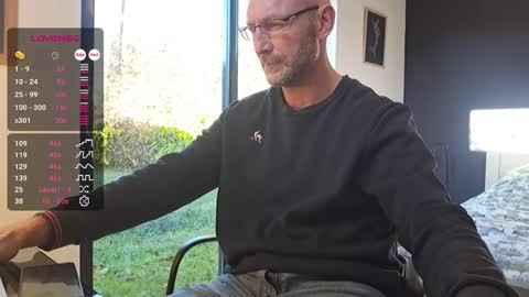 Snapshot of bi_french69 chatting on 26, 11, 2025 My name is David and if you like public exhibitions you wont be disappointed with me LoL - My favorite vibes is 44 online show from 26, 11, 2025