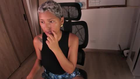 bianca and maxwell online show from 8, 1, 2026