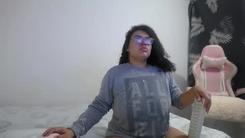 Bianca Tuesday to Sunday from 2am to 6am UTC-5 online show from 6, 11, 2025