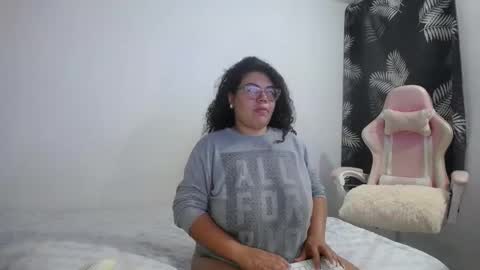 Snapshot of bianca_boobs chatting on 5, 3, 2026 Bianca Tuesday to Sunday from 2am to 6am UTC-5 online show from 5, 3, 2026