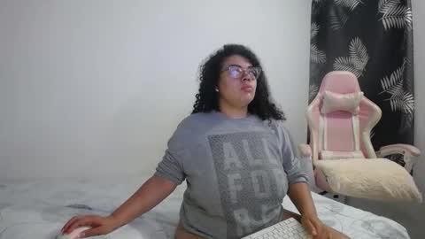 Snapshot of bianca_boobs chatting on 9, 3, 2026 Bianca Tuesday to Sunday from 2am to 6am UTC-5 online show from 9, 3, 2026