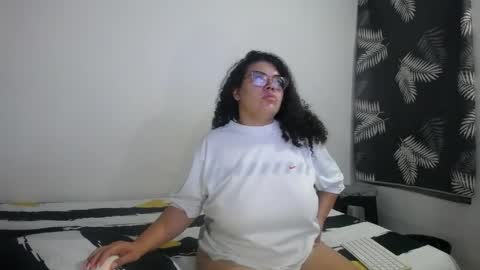 Snapshot of bianca_boobs chatting on 31, 3, 2026 Bianca Tuesday to Sunday from 2am to 6am UTC-5 online show from 31, 3, 2026