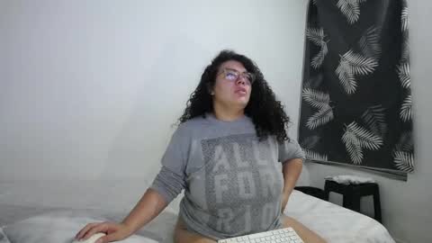 Bianca Tuesday to Sunday from 2am to 6am UTC-5 online show from 13, 5, 2026