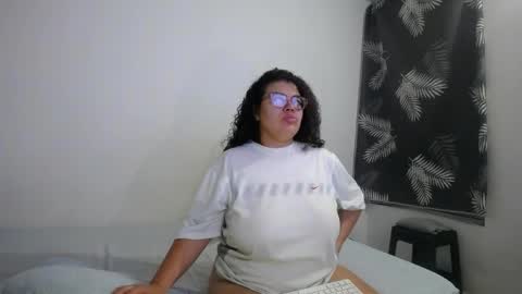 Bianca Tuesday to Sunday from 2am to 6am UTC-5 online show from 29, 5, 2026