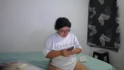 Bianca Tuesday to Sunday from 2am to 6am UTC-5 online show from 15, 7, 2026