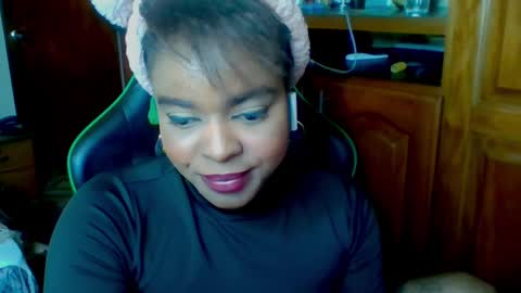 bianca ebony online show from 4, 1, 2025