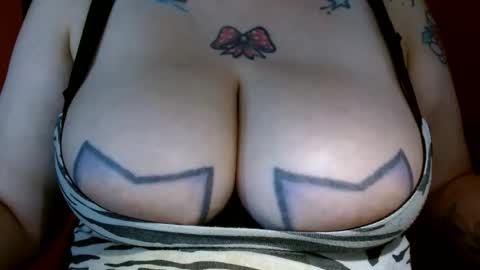 Snapshot of bianka_star_ chatting on 19, 12, 2025 bianca online show from 19, 12, 2025