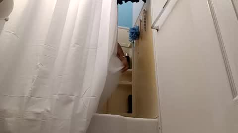 Snapshot of bibottom68942 chatting on 17, 10, 2025 bibottom68942 online show from 17, 10, 2025