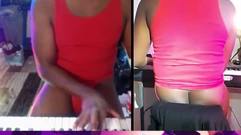 BicepsandFrot online show from 8, 11, 2025