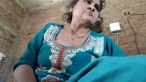 Mona online show from 5, 3, 2025