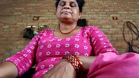 Mona online show from 9, 9, 2025