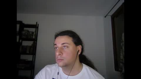Snapshot of bicuriousguy1993 chatting on 8, 12, 2024 BiCuriousGuy online show from 8, 12, 2024