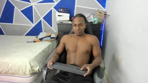 Snapshot of big_black11 chatting on 26, 11, 2025 big_black11 online show from 26, 11, 2025