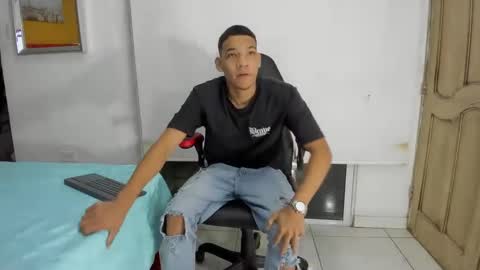 big_jhoonss_ online show from 2, 10, 2025