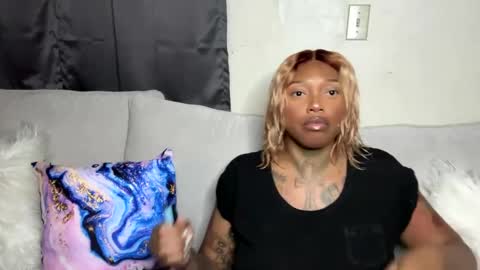 Snapshot of big_lavish chatting on 6, 1, 2025 Big Lavish online show from 6, 1, 2025