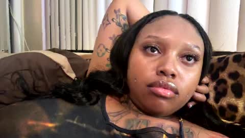 Snapshot of big_lavish chatting on 12, 1, 2025 Big Lavish online show from 12, 1, 2025