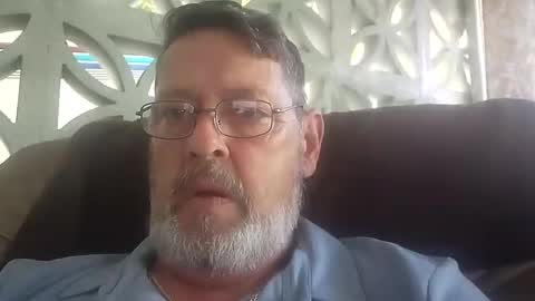 Snapshot of bigal9816192 chatting on 8, 10, 2025 bigal9816192 online show from 8, 10, 2025