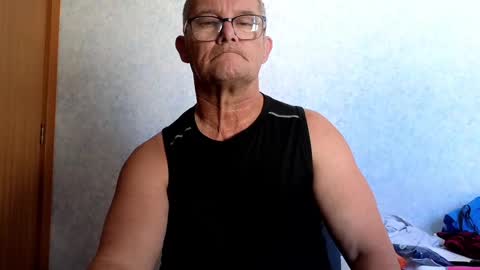 Snapshot of bigballnz chatting on 26, 1, 2025 mark online show from 26, 1, 2025