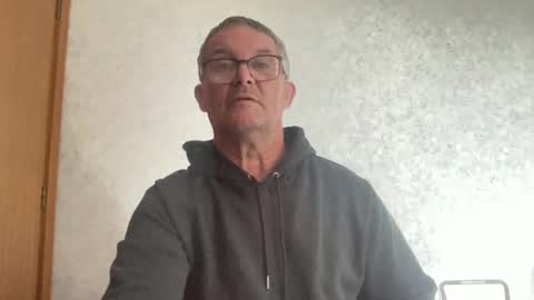 Snapshot of bigballnz chatting on 21, 2, 2025 mark online show from 21, 2, 2025