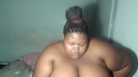 Snapshot of bigblackmamma chatting on 26, 2, 2025 Natasha online show from 26, 2, 2025