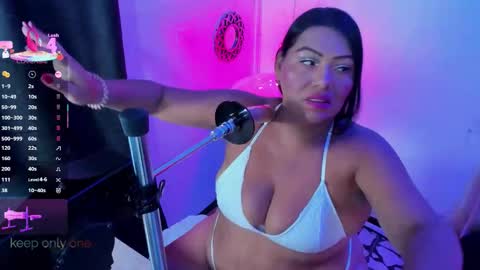 Snapshot of bigboobs_violeta chatting on 11, 1, 2026 VIOLETA online show from 11, 1, 2026