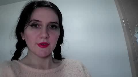 Isabella online show from 13, 12, 2024