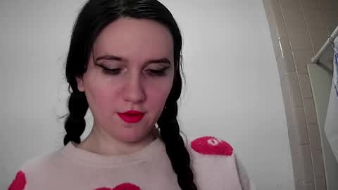 Isabella online show from 4, 1, 2025