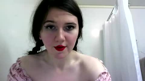 Isabella online show from 25, 2, 2025