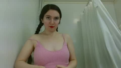 Isabella online show from 28, 4, 2026