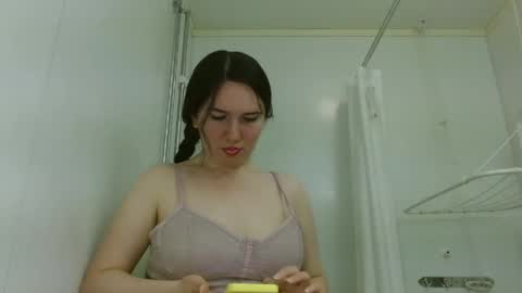 Isabella online show from 6, 6, 2026