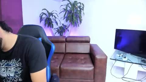 MOD ramon My team is mickey and roman online show from 17, 12, 2025