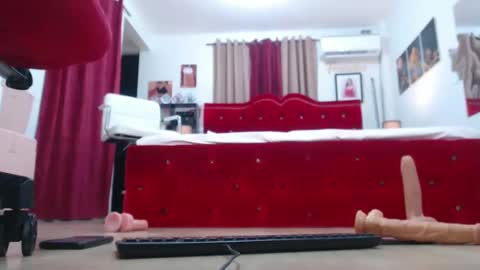 Snapshot of bigcassandrats chatting on 6, 12, 2024 BIG COCK CASSANDRA online show from 6, 12, 2024
