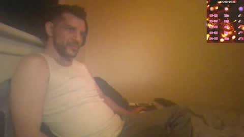 Jon - Im Straight online show from 26, 2, 2025