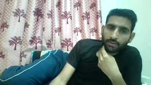 Snapshot of bigcockboy2580 chatting on 8, 3, 2025 akash online show from 8, 3, 2025