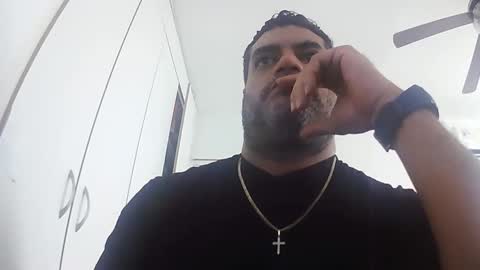 bigcockarab online show from 11, 9, 2025