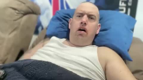 bigcocksuckingslut online show from 9, 2, 2026