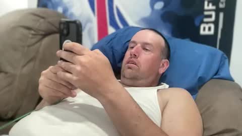 bigcocksuckingslut online show from 3, 5, 2026