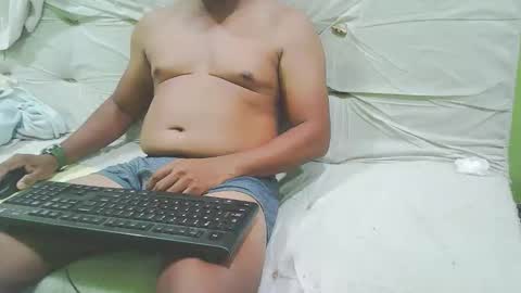 bigdickguyaux online show from 29, 3, 2026