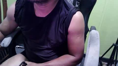 bigdickguyaux online show from 2, 4, 2026