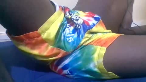 Snapshot of bigfeet9999 chatting on 29, 9, 2025 Ask in pvt online show from 29, 9, 2025